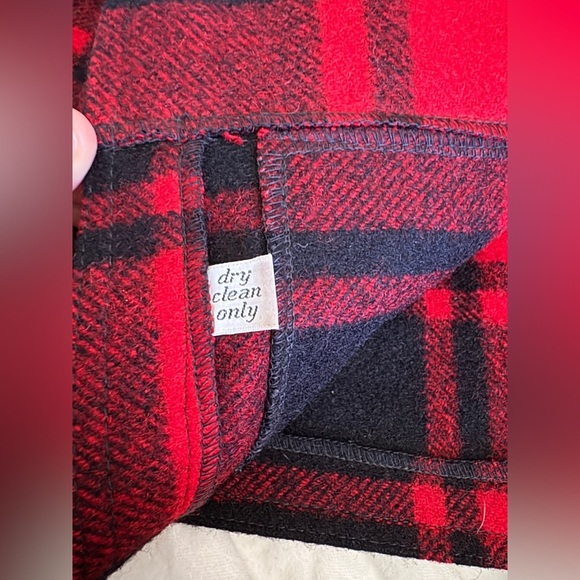 Pendleton Red and Black Plaid Shirt Jacket - Picture 4 of 6